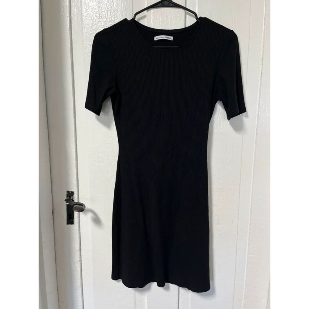Reformation Ribbed short sleeve crew neck bodycon mini dress size m